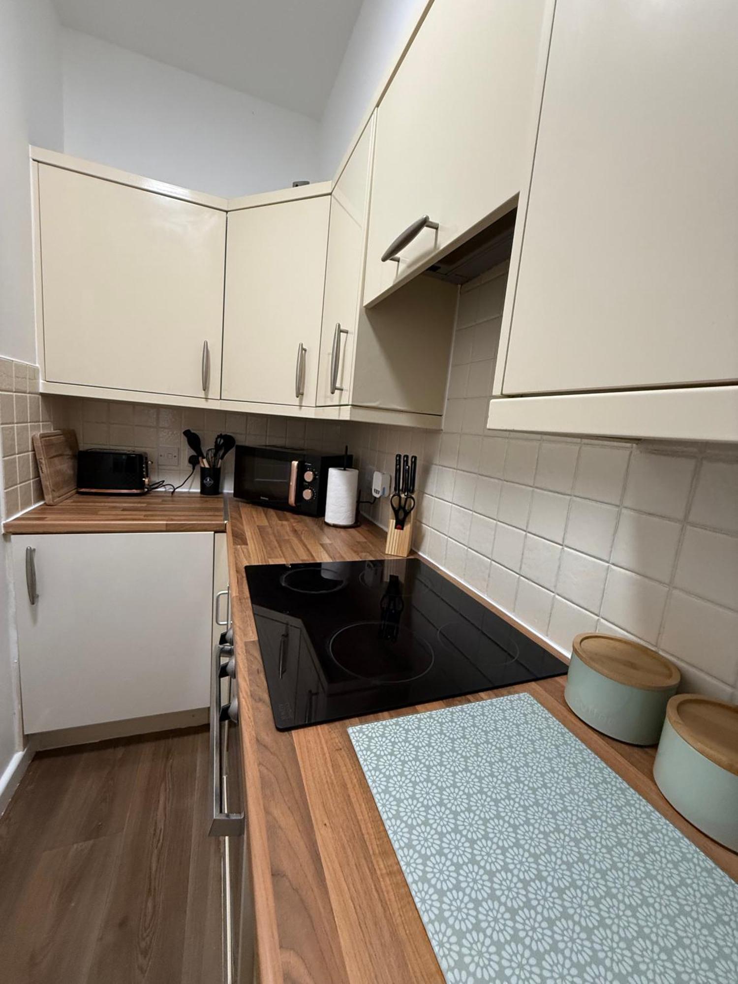 Vibrant Cosy 2 Bedroom Apartment Coventry Esterno foto