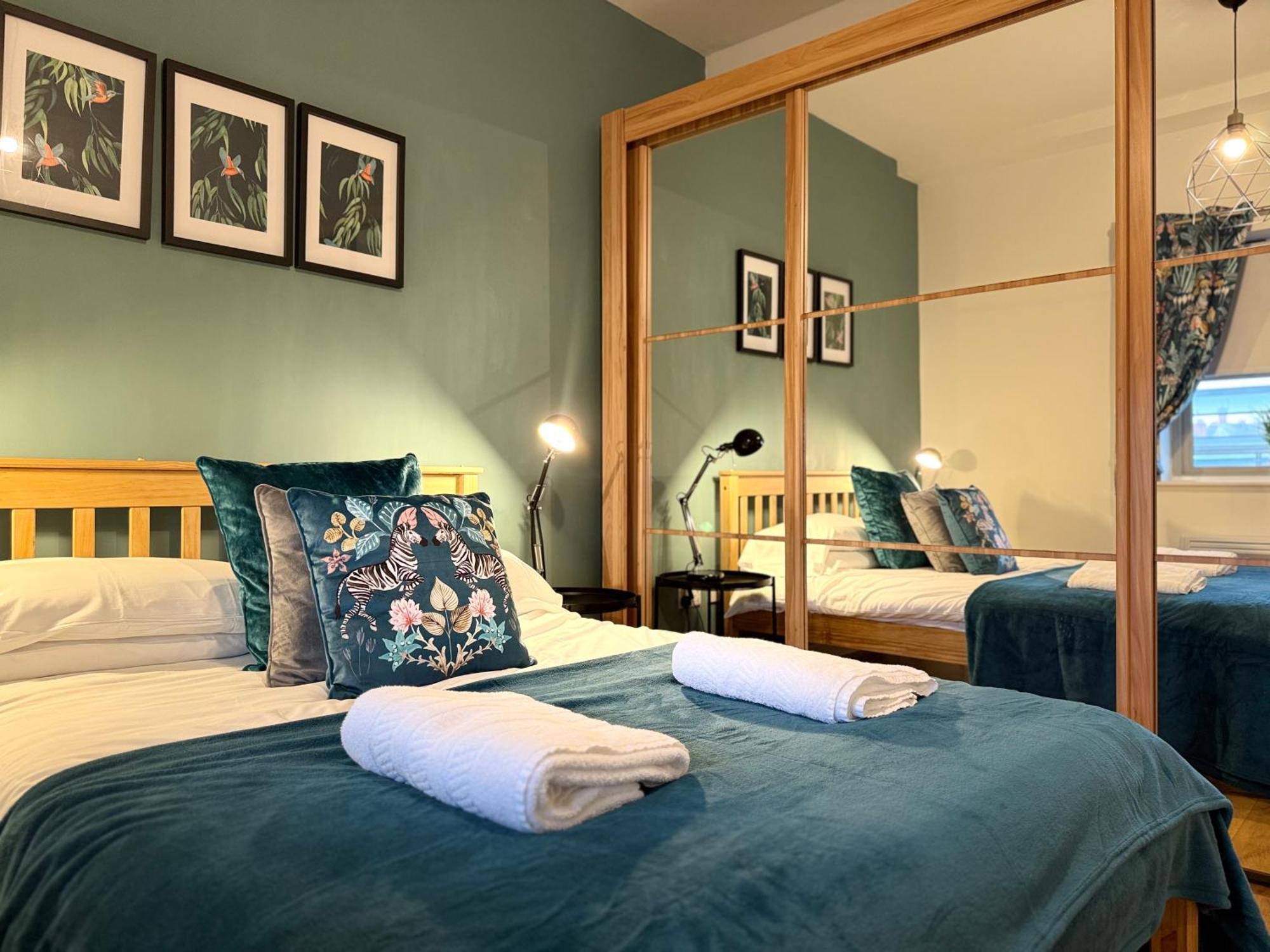 Vibrant Cosy 2 Bedroom Apartment Coventry Esterno foto